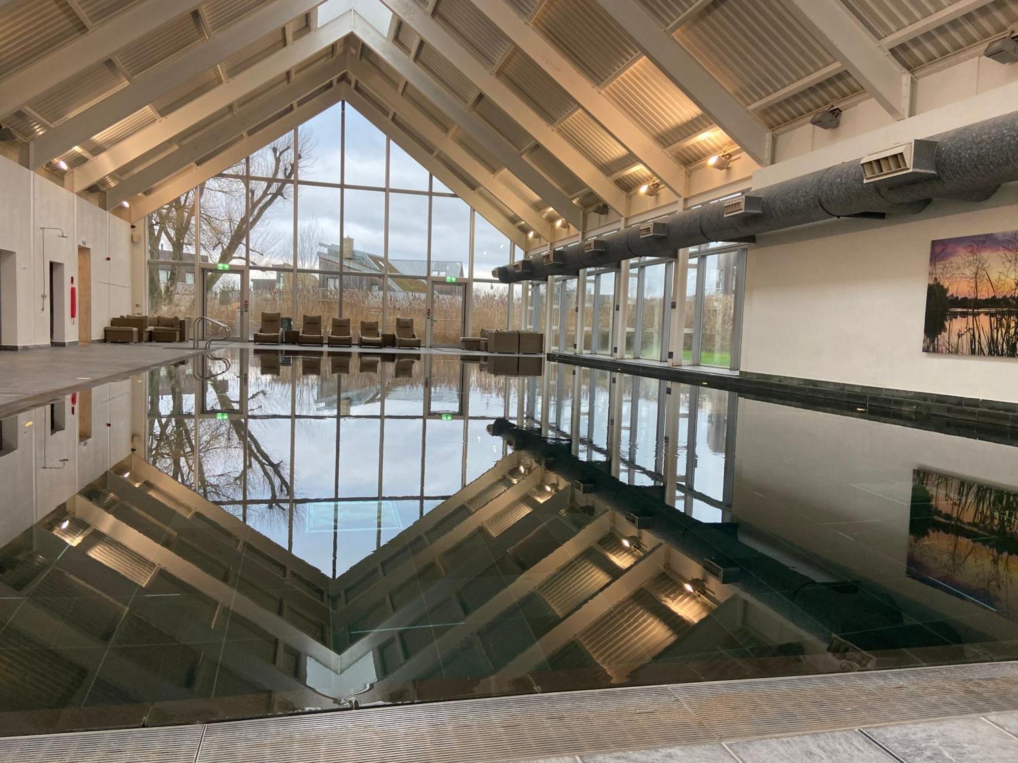 Reed Warbler - Hm111 - Lower Mill Estate Penthouse Apartment With Spa Access Somerford Keynes Екстериор снимка